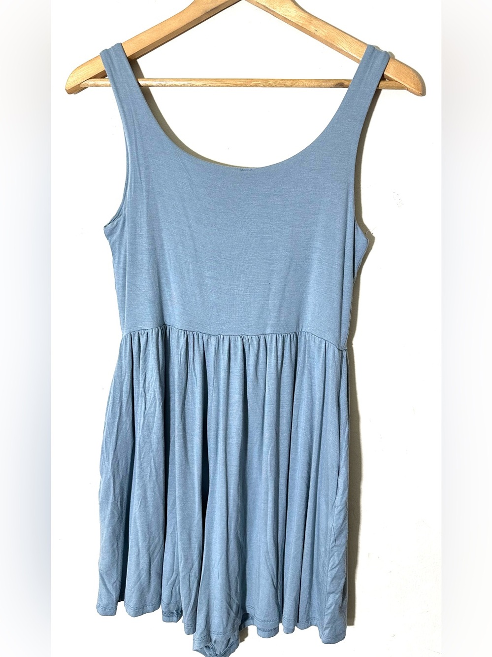 Zenana Outfitters Double Layered Sleeveless Pocket Romper Kelly Green Sz Medium - Picture 3 of 6